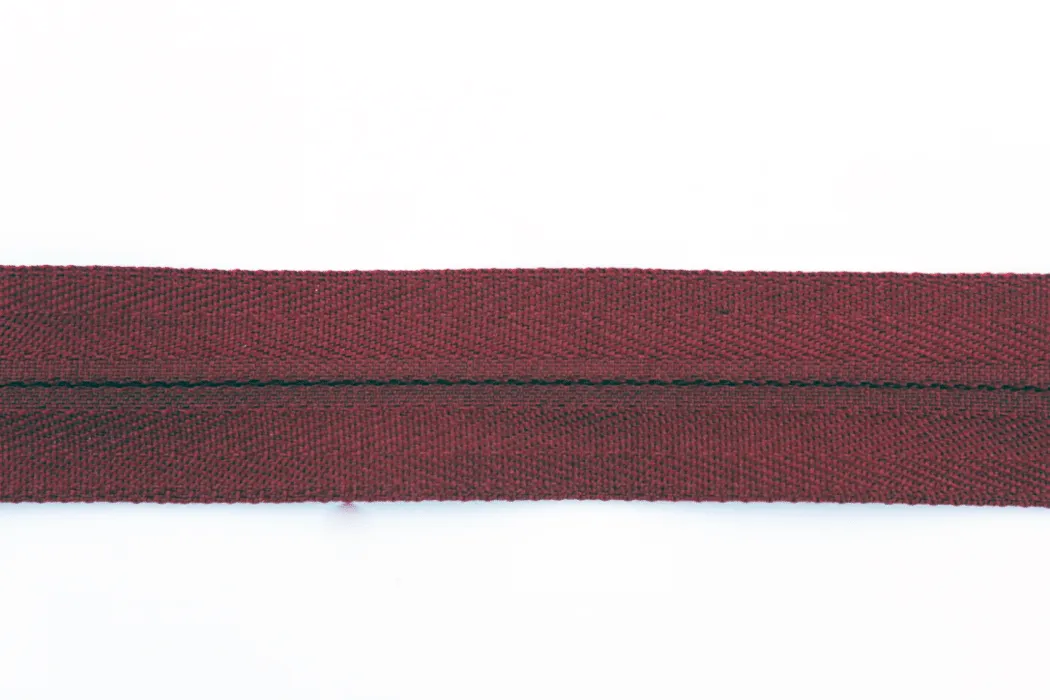 20cm/8" Concealed Zip - Wine 527