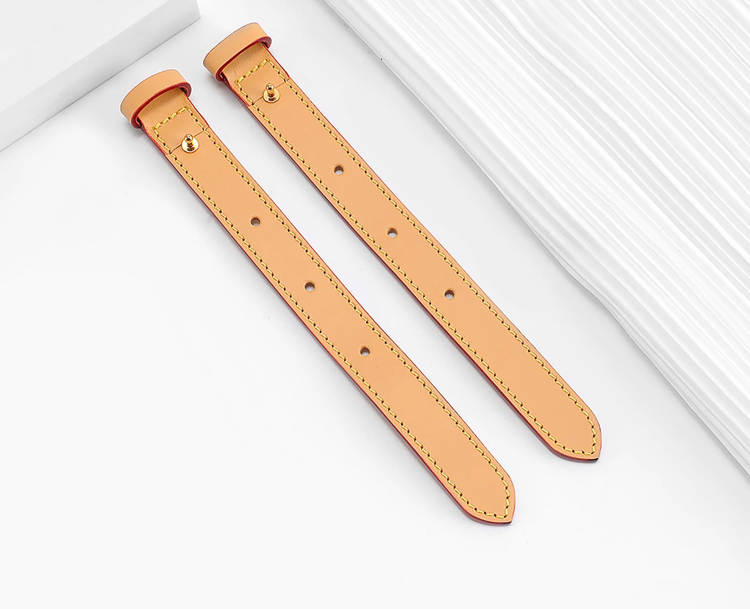 Carryall shoulder strap extension, suitable for replacing the short strap on small women's bags, a handmade genuine leather shoulder strap extension accessory.