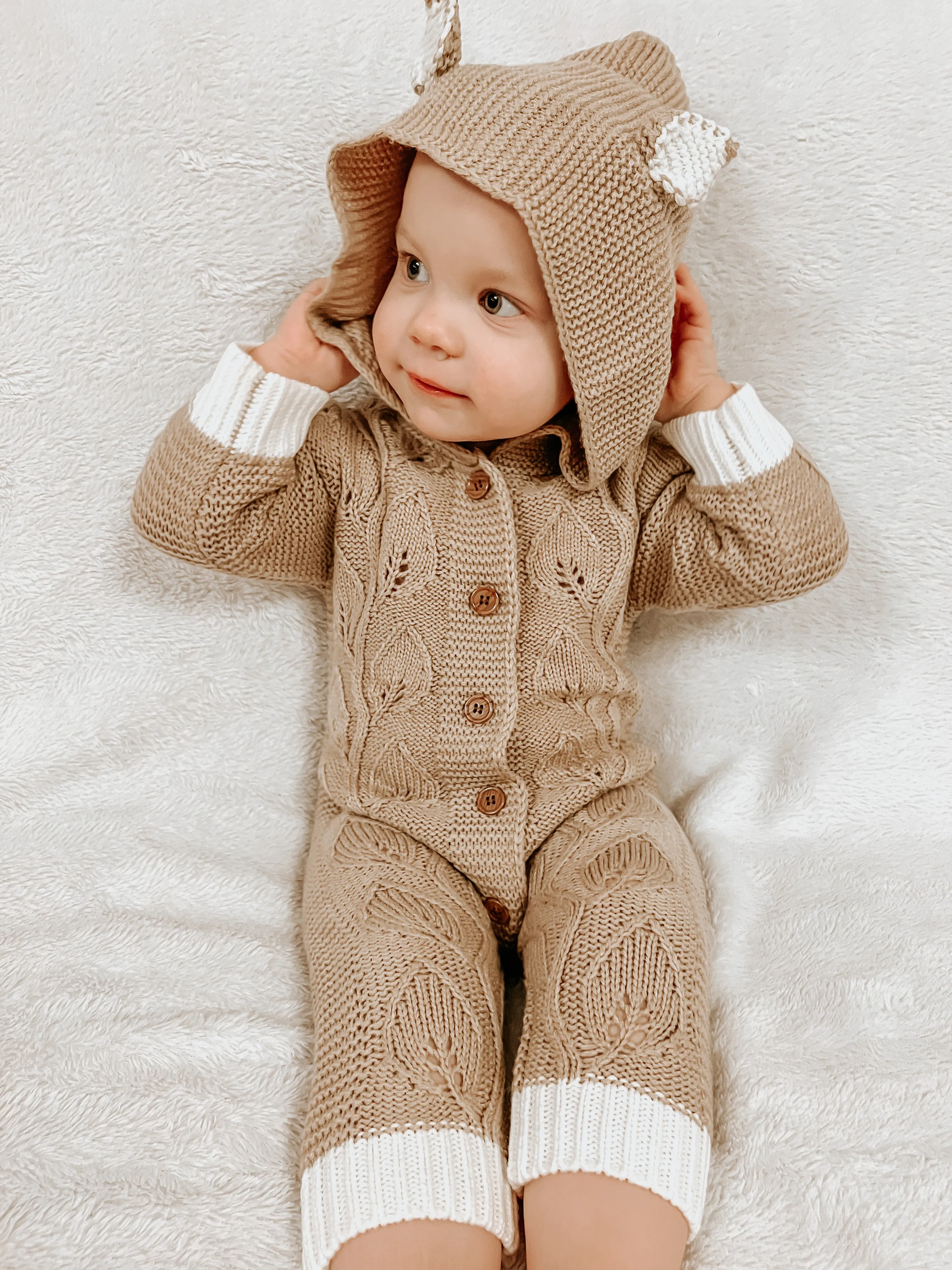 Knitted kitten jumpsuit