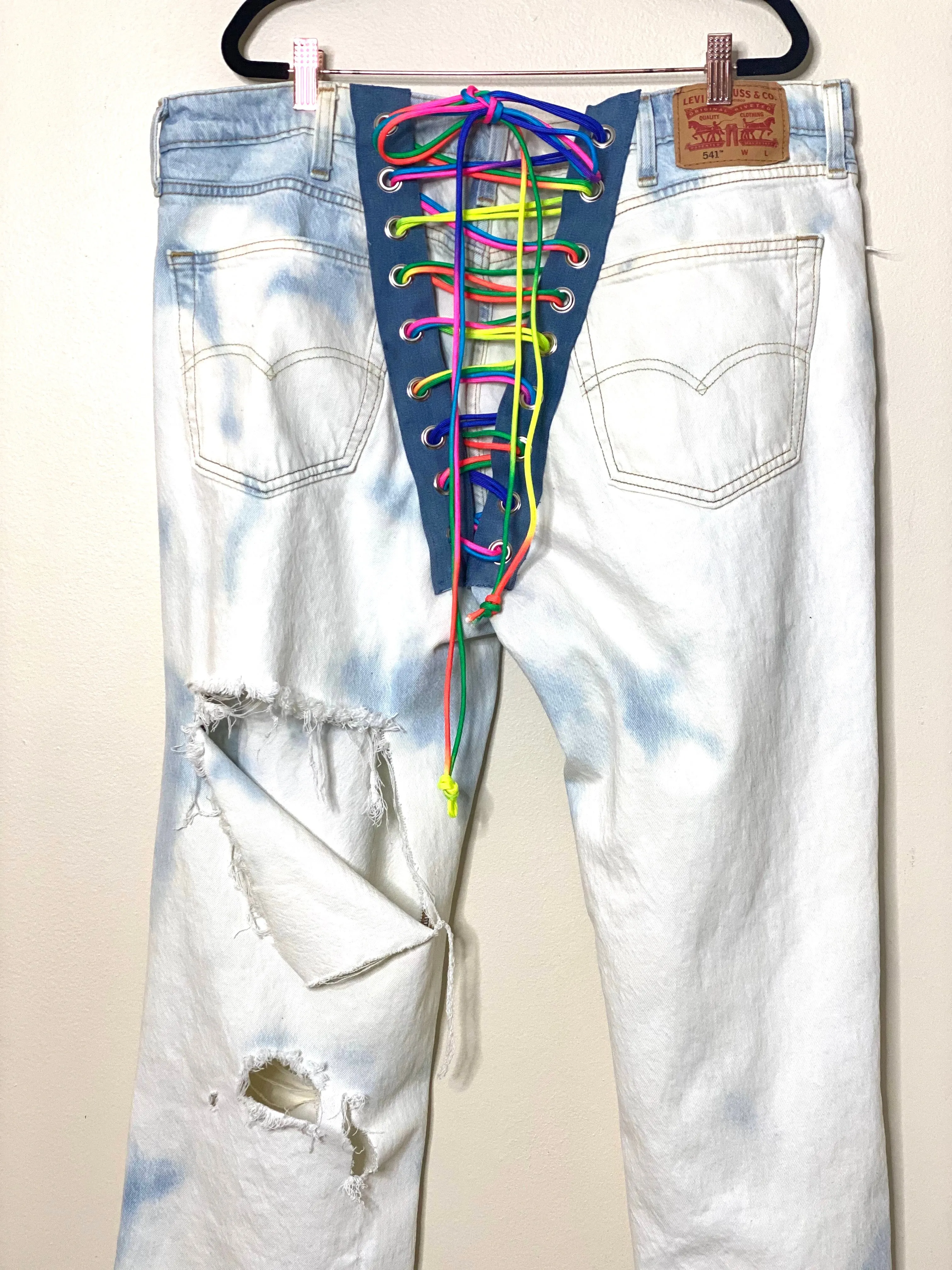LEVIS Back Rainbow Lace Up Jeans